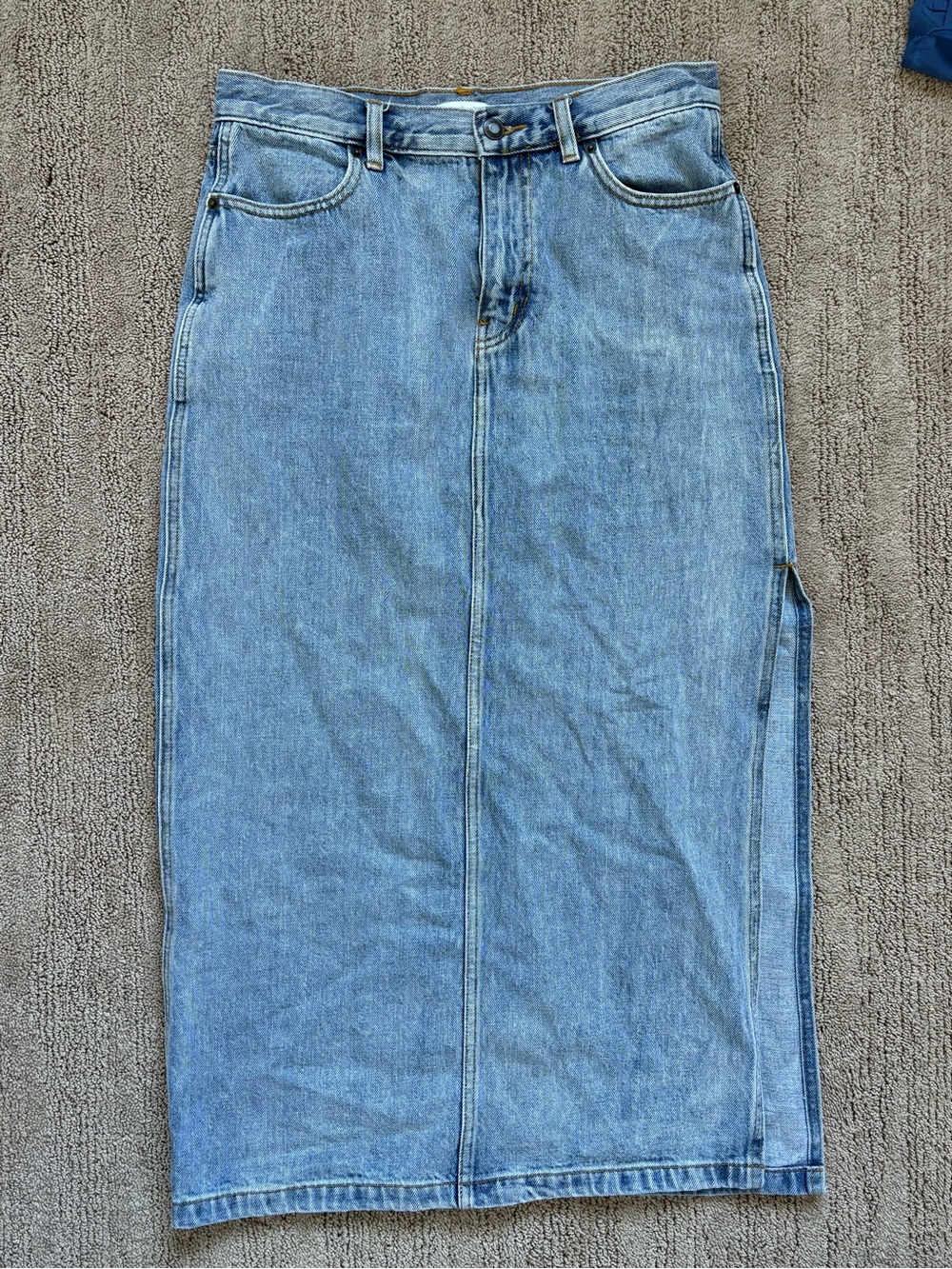 Aritzia TNA denim skirt